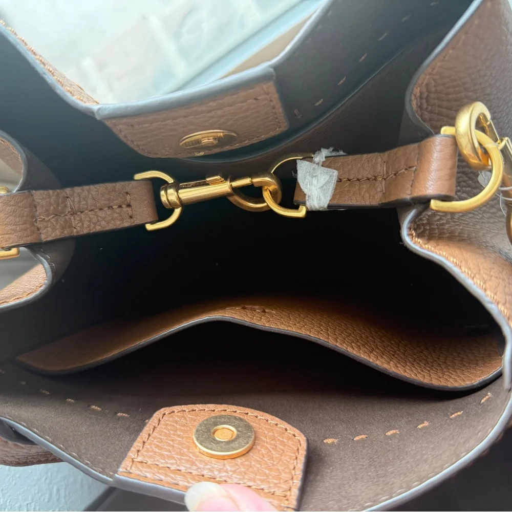 Tory Burch McGraw small bucket bag in moose - Picture 7 of 9